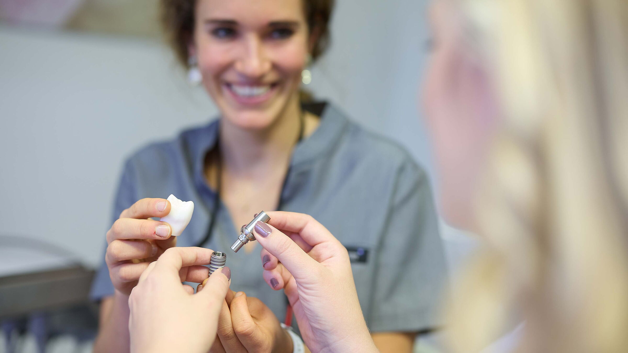 Implantate bei Zahnverlust/Zahnlosigkeit